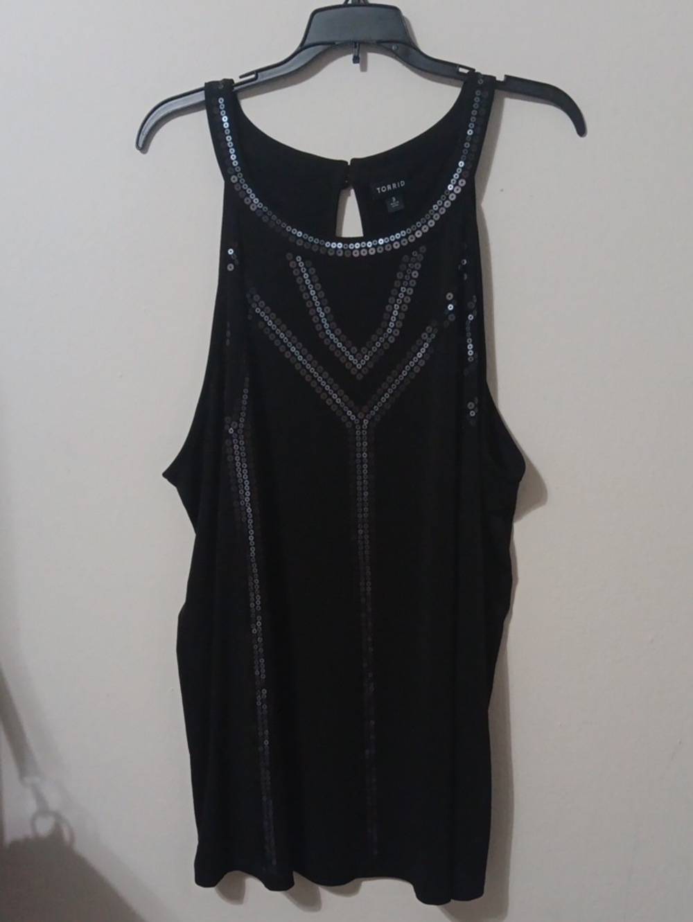 torrid Black Sequin-Trim Racerback Tank 26"-28" Ptp